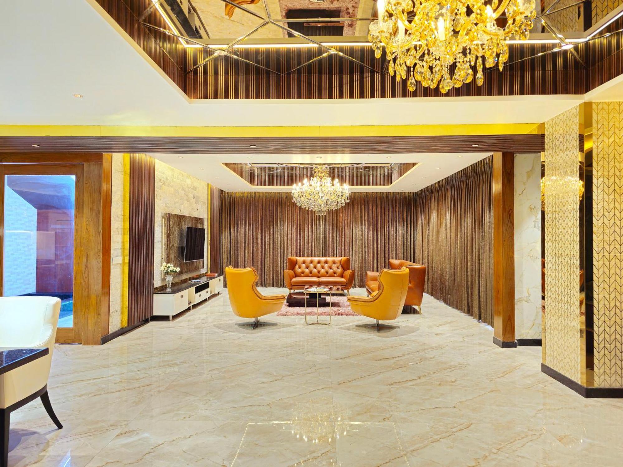 The Pentouz On 100 Feet Road Indiranagar - An Urban Luxury Retreat Apartment Bangalore Exterior photo