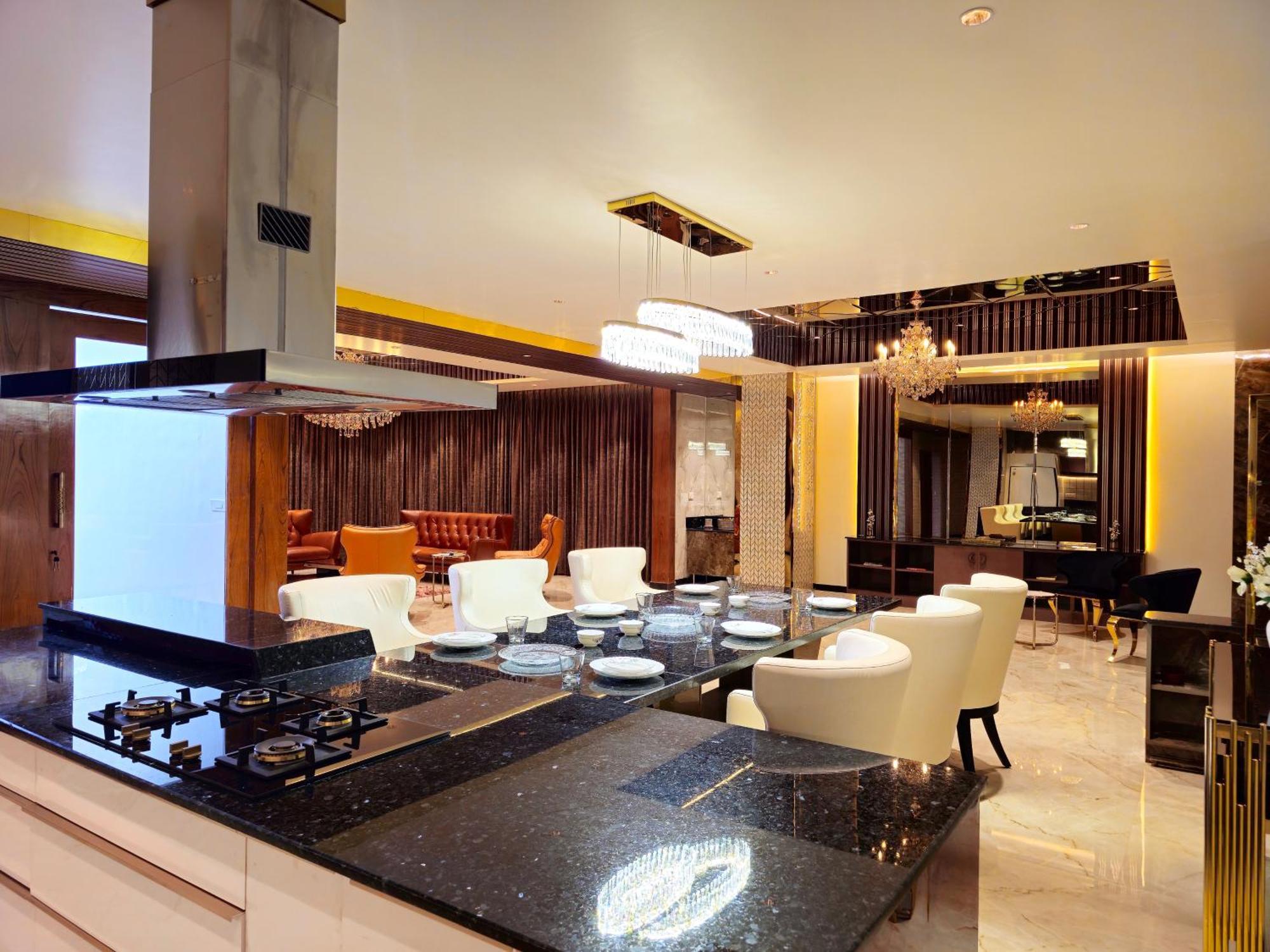 The Pentouz On 100 Feet Road Indiranagar - An Urban Luxury Retreat Apartment Bangalore Exterior photo