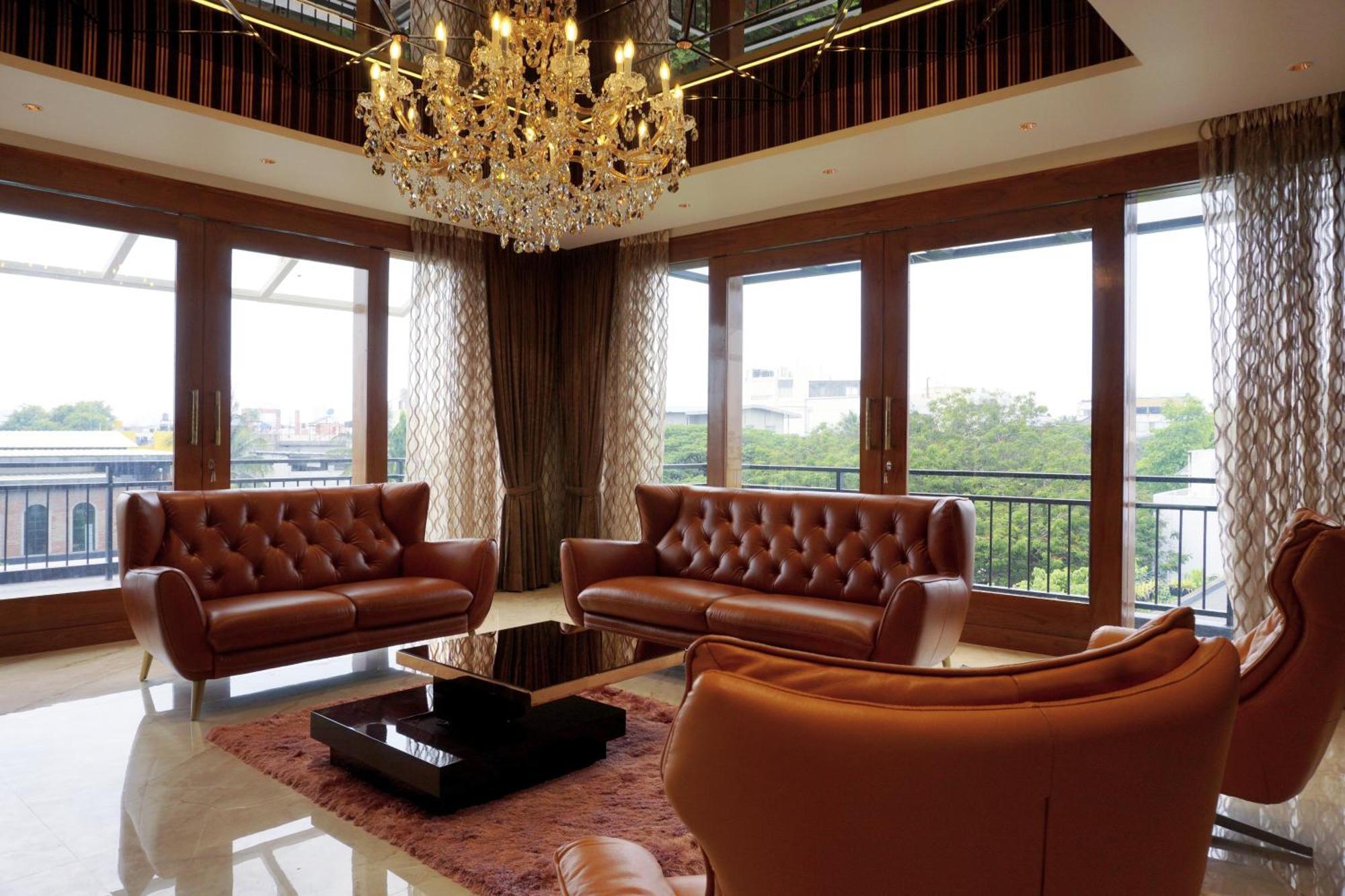 The Pentouz On 100 Feet Road Indiranagar - An Urban Luxury Retreat Apartment Bangalore Exterior photo