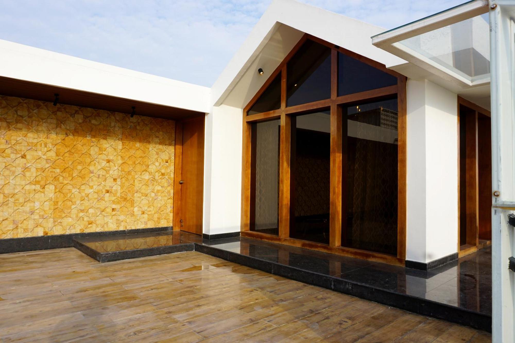 The Pentouz On 100 Feet Road Indiranagar - An Urban Luxury Retreat Apartment Bangalore Exterior photo